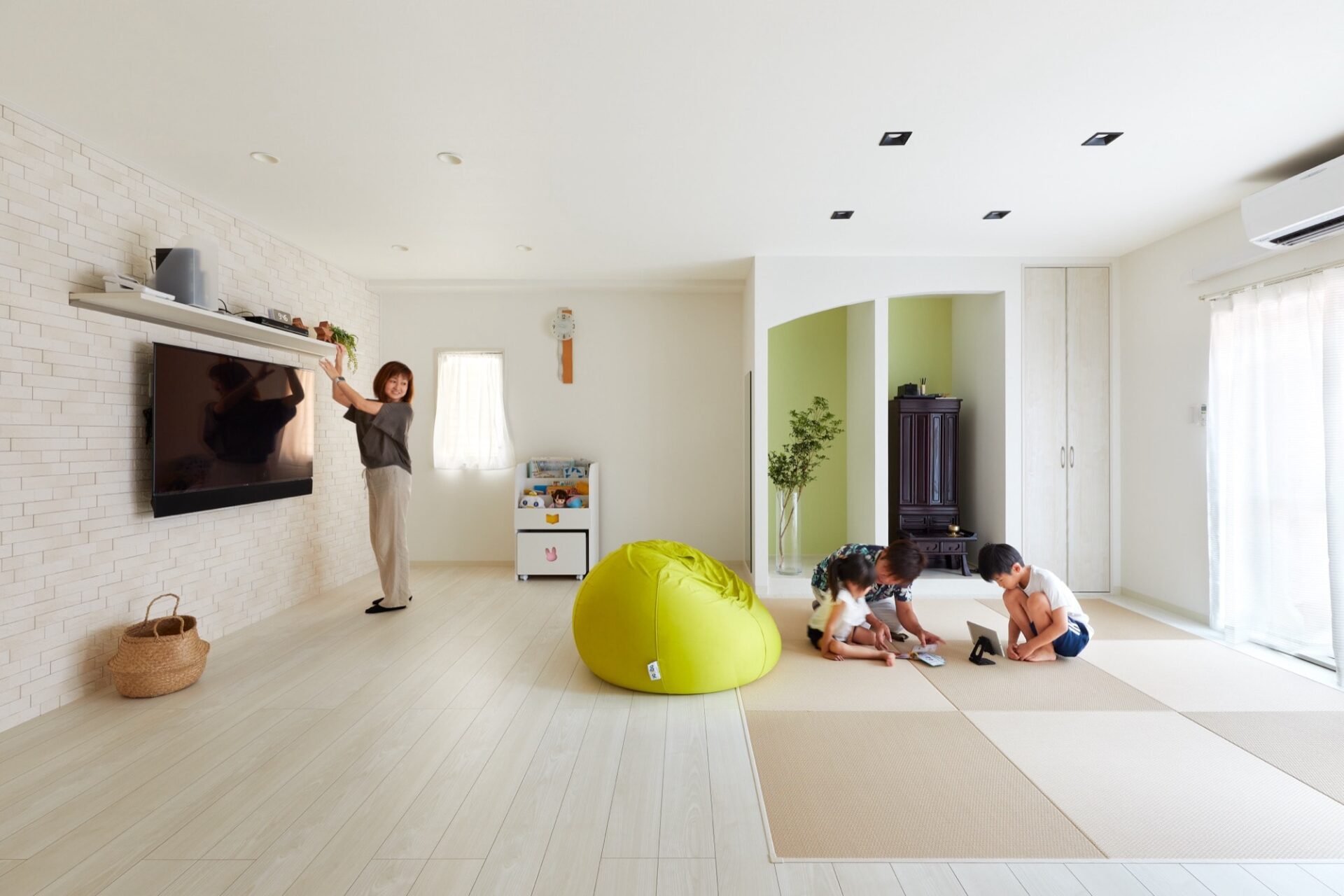 家族が快適に過ごせるリビングリフォームアイデア